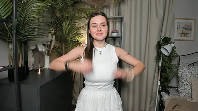 Snapshot of ThelmaJusto chatting on October 2025 03:00:01 PM ThelmaJusto online show from October 2025 03:00:01 PM