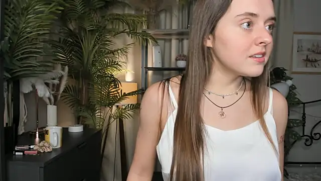 Snapshot of ThelmaJusto chatting on October 2025 02:34:01 PM ThelmaJusto online show from October 2025 02:34:01 PM