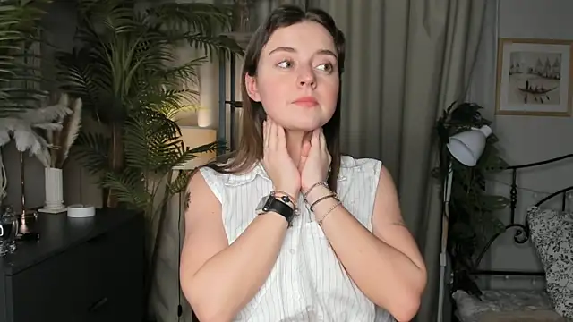 Snapshot of ThelmaJusto chatting on November 2025 03:46:02 PM ThelmaJusto online show from November 2025 03:46:02 PM