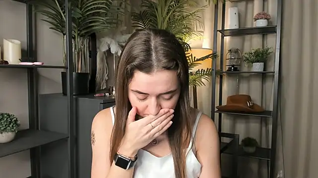 Snapshot of ThelmaJusto chatting on November 2025 03:45:02 PM ThelmaJusto online show from November 2025 03:45:02 PM