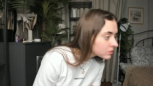 Snapshot of ThelmaJusto chatting on November 2025 03:55:01 PM ThelmaJusto online show from November 2025 03:55:01 PM