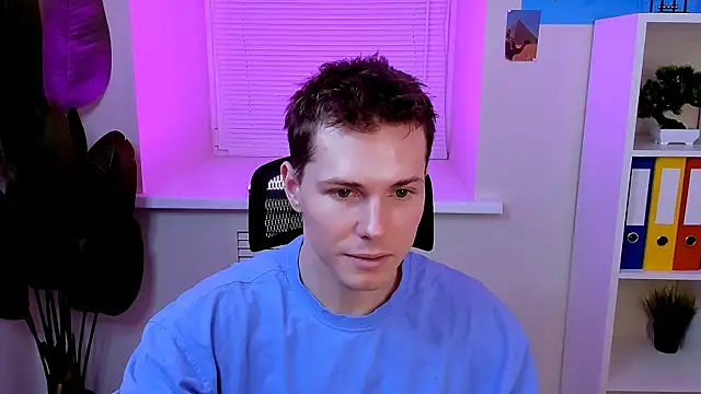 Snapshot of Hector_Spector chatting on December 2025 10:46:02 AM Hector Spector online show from December 2025 10:46:02 AM