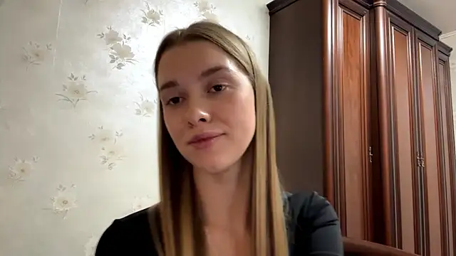 dreams kitty online show from October 2025 05:10:02 PM
