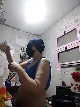 Snapshot of TermedScherzo chatting on November 2025 01:10:01 PM TermedScherzo online show from November 2025 01:10:01 PM