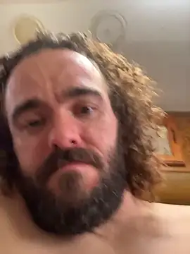 Snapshot of LumpaCoal chatting on November 2025 08:51:01 PM LumpaCoal online show from November 2025 08:51:01 PM