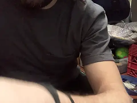 Snapshot of LumpaCoal chatting on December 2025 08:02:02 PM LumpaCoal online show from December 2025 08:02:02 PM