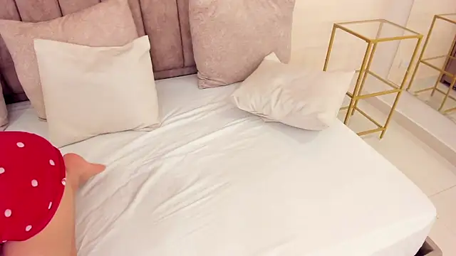 Snapshot of eva_caos chatting on November 2025 07:09:01 AM eva caos online show from November 2025 07:09:01 AM