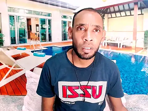 Snapshot of IndianMagicMike chatting on December 2025 04:00:01 PM IndianMagicMike online show from December 2025 04:00:01 PM