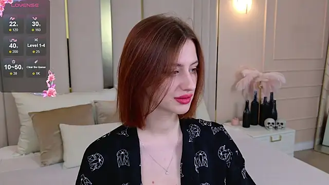 Snapshot of JessiJull chatting on November 2025 05:04:01 PM JessiJull online show from November 2025 05:04:01 PM