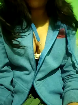 Snapshot of Hornyme18 chatting on November 2025 05:47:02 PM Hornyme18 online show from November 2025 05:47:02 PM