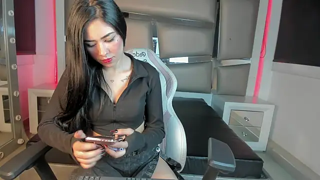 Snapshot of Violeta_js chatting on November 2025 03:49:01 AM Violeta js online show from November 2025 03:49:01 AM