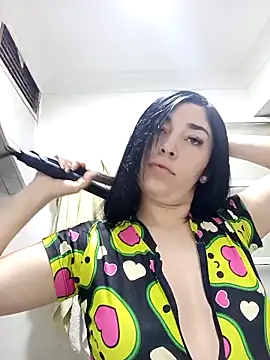 Snapshot of AbbyLewiis chatting on November 2025 09:43:02 AM AbbyLewiis online show from November 2025 09:43:02 AM