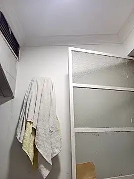 Snapshot of AbbyLewiis chatting on November 2025 09:45:01 AM AbbyLewiis online show from November 2025 09:45:01 AM