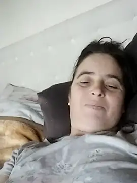 Snapshot of Ella-433 chatting on December 2025 12:14:01 PM Ella-433 online show from December 2025 12:14:01 PM