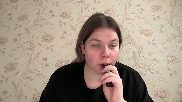 Snapshot of Crave_Elise chatting on October 2025 06:19:02 AM Crave Elise online show from October 2025 06:19:02 AM