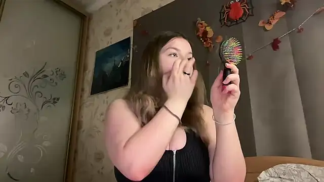 Snapshot of Crave_Elise chatting on December 2025 03:28:02 PM Crave Elise online show from December 2025 03:28:02 PM