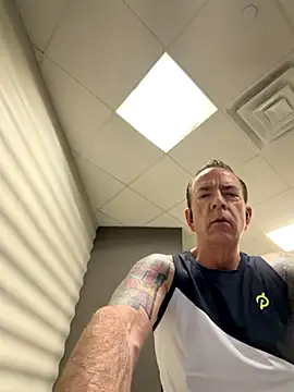 Crazy Mike1 online show from October 2025 11:20:02 AM