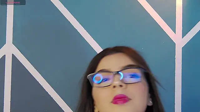 Snapshot of Aranzza_Ross chatting on November 2025 08:08:02 PM Aranzza Ross online show from November 2025 08:08:02 PM