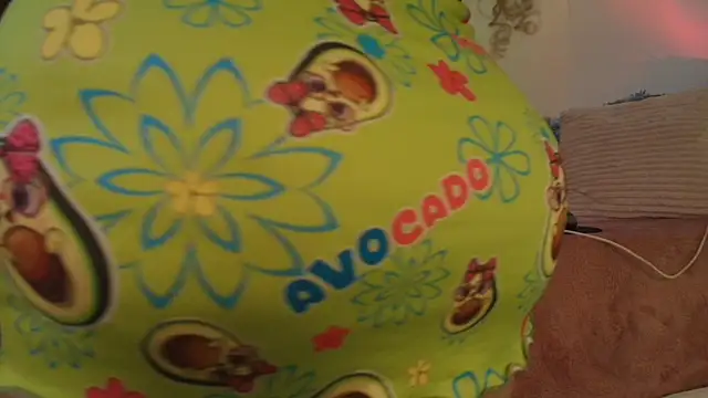 Snapshot of Rosee_smith_ chatting on November 2025 12:33:01 AM Rosee smith online show from November 2025 12:33:01 AM