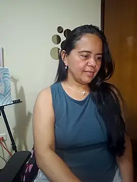 Miss  kendra  online show from October 2025 12:33:02 AM