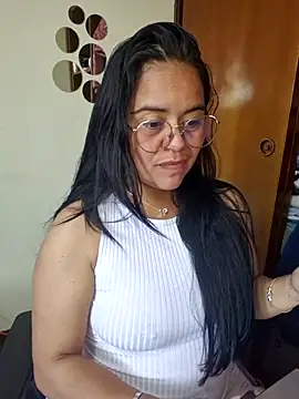 Miss  kendra  online show from October 2025 02:17:02 PM