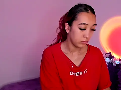 Snapshot of HeidyRousse chatting on November 2025 09:43:01 AM HeidyRousse online show from November 2025 09:43:01 AM