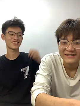 Snapshot of KK-cuteboy chatting on October 2025 12:36:02 PM KK-cuteboy online show from October 2025 12:36:02 PM