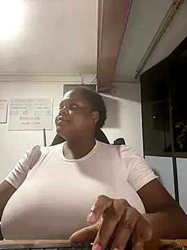 Snapshot of gabrielabrunette69 chatting on December 2025 11:42:01 PM gabrielabrunette69 online show from December 2025 11:42:01 PM