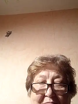 Snapshot of Katherine735 chatting on October 2025 09:48:01 PM Katherine735 online show from October 2025 09:48:01 PM