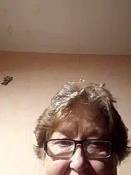 Snapshot of Katherine735 chatting on October 2025 08:42:01 PM Katherine735 online show from October 2025 08:42:01 PM