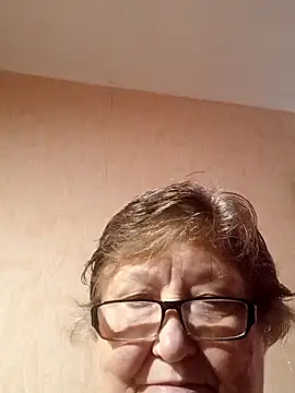 Snapshot of Katherine735 chatting on October 2025 01:07:01 PM Katherine735 online show from October 2025 01:07:01 PM