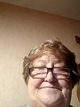 Snapshot of Katherine735 chatting on October 2025 01:13:02 AM Katherine735 online show from October 2025 01:13:02 AM