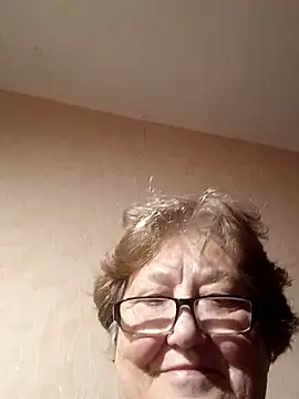 Snapshot of Katherine735 chatting on October 2025 01:39:01 PM Katherine735 online show from October 2025 01:39:01 PM