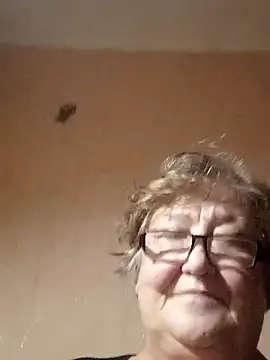 Snapshot of Katherine735 chatting on November 2025 10:32:02 PM Katherine735 online show from November 2025 10:32:02 PM