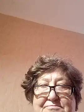 Snapshot of Katherine735 chatting on November 2025 06:11:02 AM Katherine735 online show from November 2025 06:11:02 AM