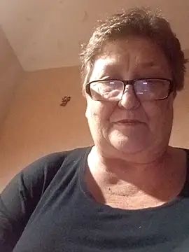 Snapshot of Katherine735 chatting on November 2025 05:45:03 PM Katherine735 online show from November 2025 05:45:03 PM