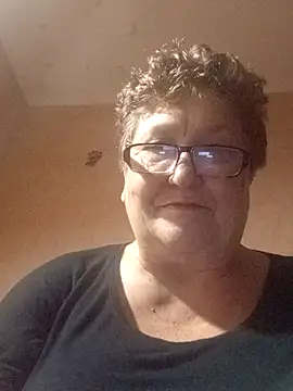 Snapshot of Katherine735 chatting on November 2025 07:35:02 PM Katherine735 online show from November 2025 07:35:02 PM