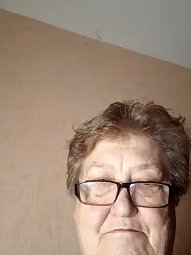 Snapshot of Katherine735 chatting on December 2025 09:09:01 PM Katherine735 online show from December 2025 09:09:01 PM