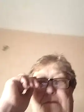 Snapshot of Katherine735 chatting on December 2025 03:50:01 PM Katherine735 online show from December 2025 03:50:01 PM