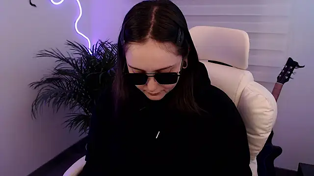 Snapshot of Fallenag666 chatting on November 2025 05:00:02 AM Fallenag666 online show from November 2025 05:00:02 AM