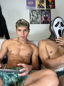 Snapshot of mirallesandbig chatting on October 2025 10:56:02 PM mirallesandbig online show from October 2025 10:56:02 PM