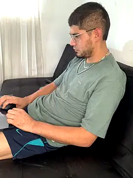 Snapshot of mirallesandbig chatting on October 2025 09:24:02 PM mirallesandbig online show from October 2025 09:24:02 PM