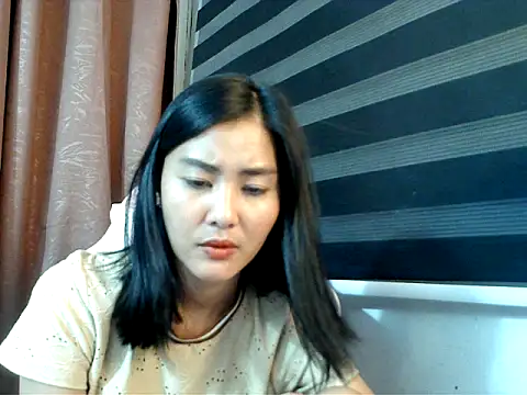 Snapshot of De_amore chatting on October 2025 01:23:02 PM De amore online show from October 2025 01:23:02 PM