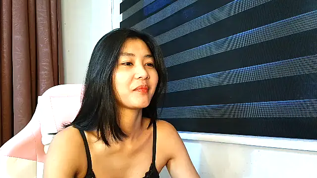 Snapshot of De_amore chatting on November 2025 12:35:01 AM De amore online show from November 2025 12:35:01 AM