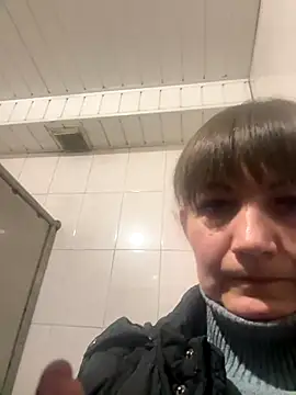 Snapshot of Butterfly8385 chatting on December 2025 02:15:01 PM Butterfly8385 online show from December 2025 02:15:01 PM