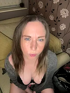 foxy-Chantelle online show from December 2025 08:27:02 PM