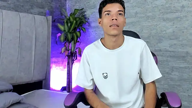 Snapshot of jhojan_foxxx_ chatting on November 2025 08:36:02 PM jhojan foxxx online show from November 2025 08:36:02 PM