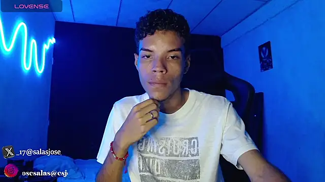 Snapshot of jhojan_foxxx_ chatting on November 2025 08:32:01 PM jhojan foxxx online show from November 2025 08:32:01 PM