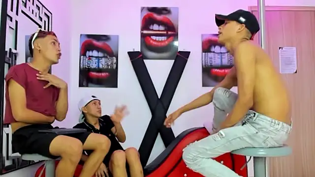 Snapshot of EMPIRE_BOYS1 chatting on October 2025 07:12:01 PM EMPIRE BOYS1 online show from October 2025 07:12:01 PM