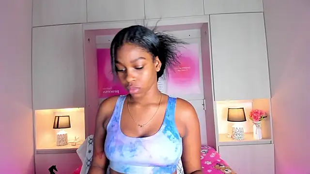 MaraBaker online show from November 2025 12:41:02 PM